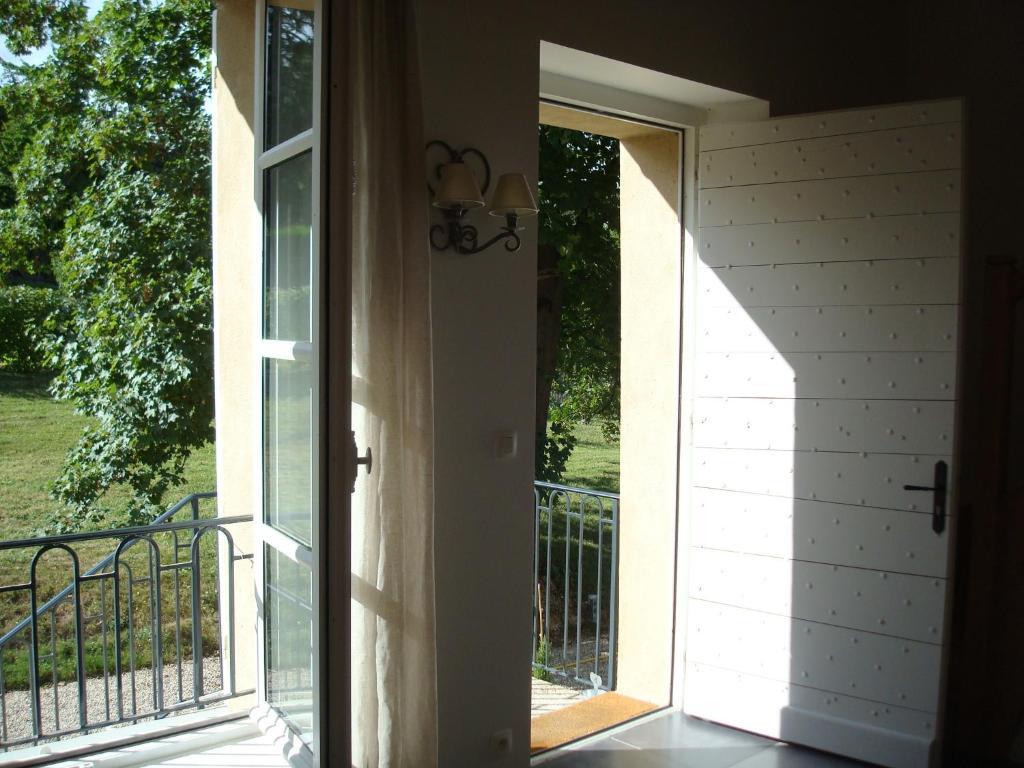 Apartmán Les Communs Du Manoir Écully Exteriér fotografie
