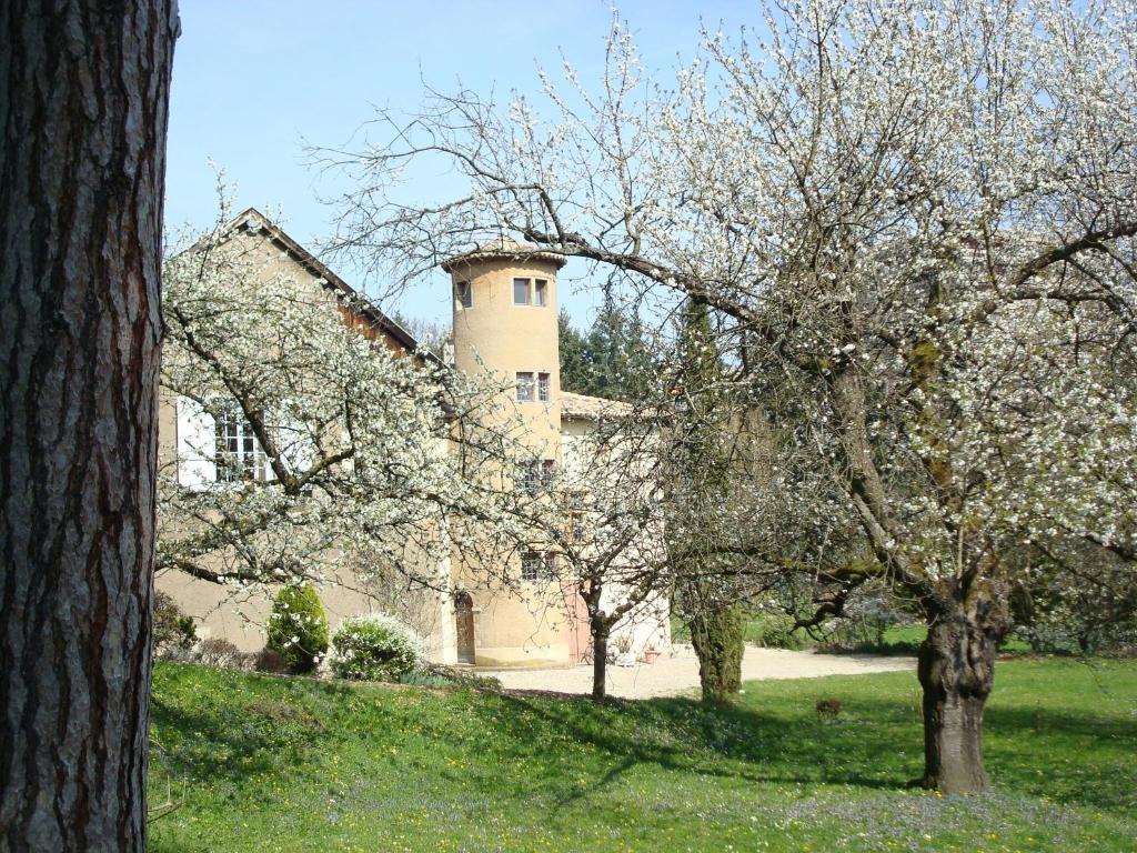 Apartmán Les Communs Du Manoir Écully Exteriér fotografie